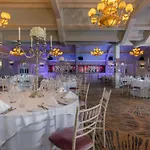 Hotel Treacys Oakwood Hotel, 4*