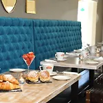 Hotel Treacys Oakwood Hotel, Shannon