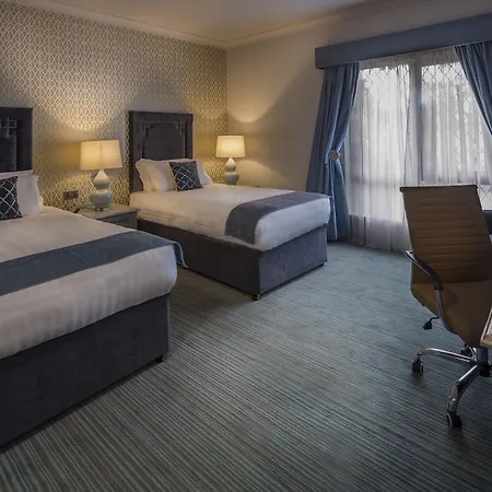 Treacys Oakwood Hotel, Шеннон