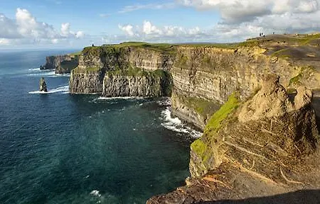 Treacys Oakwood Hotel, Shannon