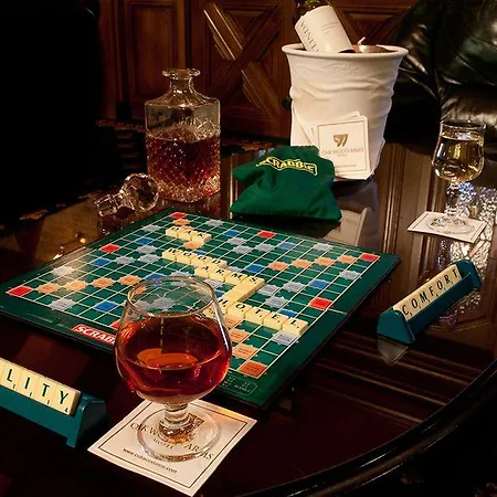 Treacys Oakwood Hotel, 酒店