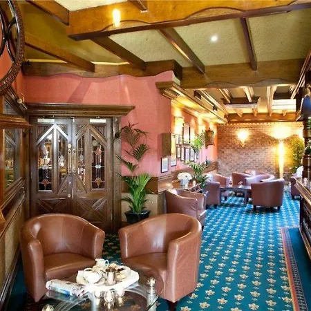 Treacys Oakwood Hotel, Шеннон
