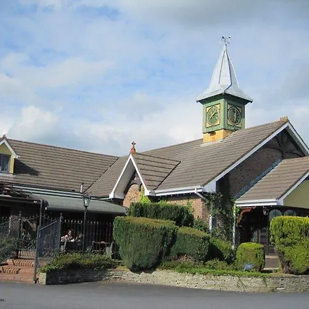 酒店 Treacys Oakwood Hotel, 4*