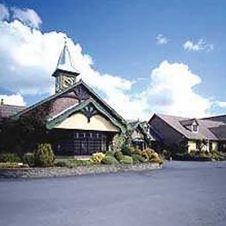 Treacys Oakwood Hotel, 香侬