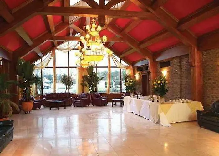 Treacys Oakwood Hotel, Szálloda Shannon