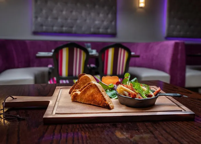 Treacys Oakwood Hotel, Hotel 4*