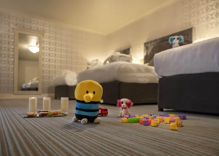 호텔 Treacys Oakwood Hotel, 섀넌