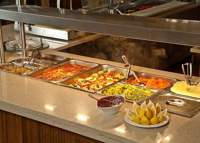 Treacys Oakwood Hotel,